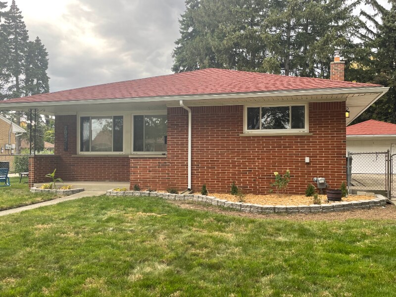 35209 Weideman St, Clinton Township, MI 48035 House for Rent in