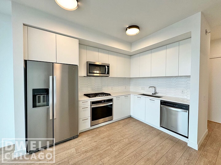 Primary Photo - 26 N Sangamon St
