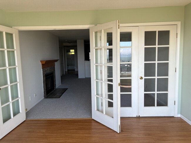 Building Photo - 1201 Brickyard Way