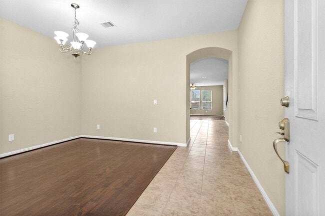 Foto del edificio - 13405 Clayton Lake Ln