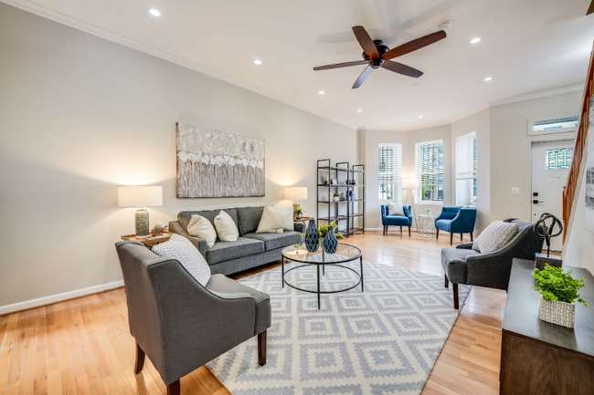 Foto del edificio - 27 Todd Pl NE