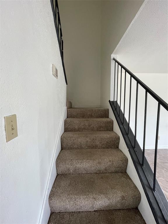 Foto del edificio - 9350 Country Creek St