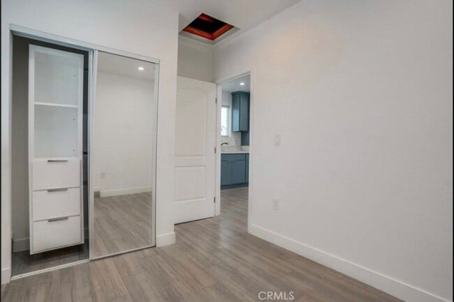 Foto del edificio - 15219 Ibex Ave