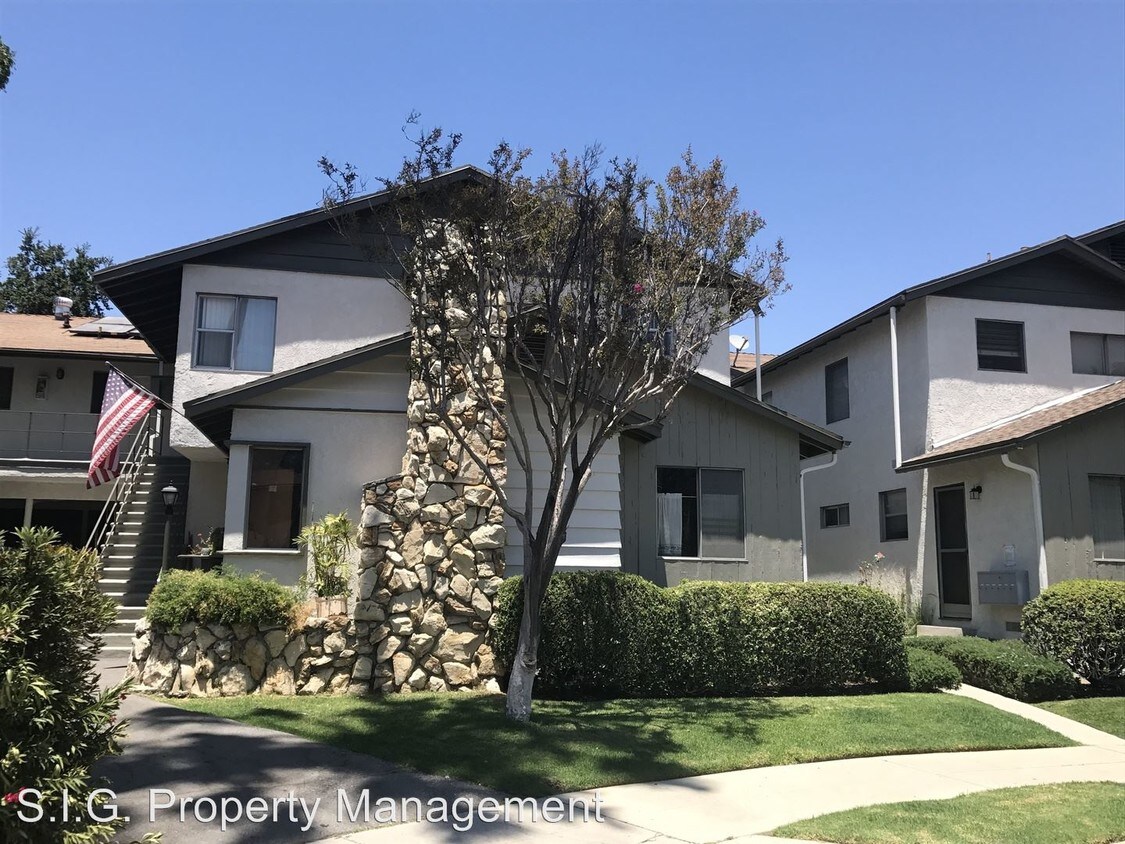 10424 Parr Ave, Sunland, CA 91040 Condo for Rent in Sunland, CA
