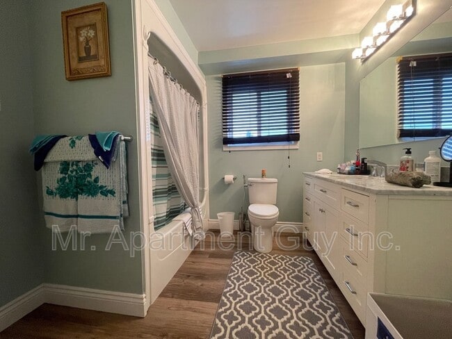 Building Photo - 1974 Portage Rd