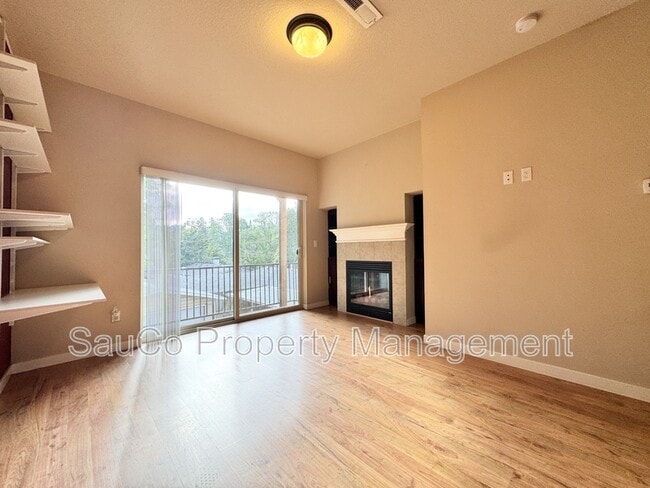 Building Photo - 10438 SW Akilean Terrace