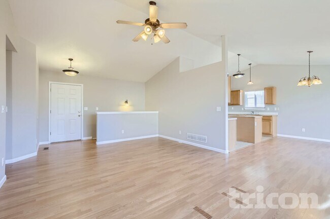 Building Photo - 1711 86th Ave