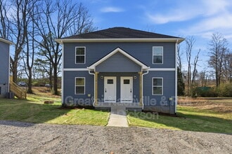 Building Photo - 118 Saw Mill Rd