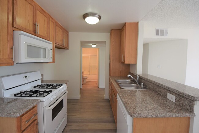 Foto del edificio - 11760 Hamlin St