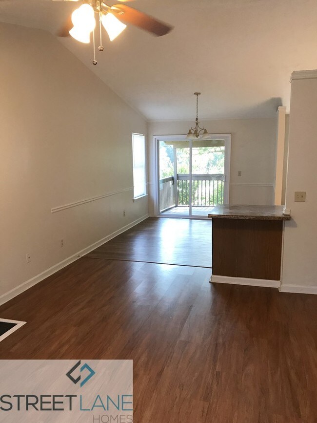 Building Photo - 6290 Valdez Dr