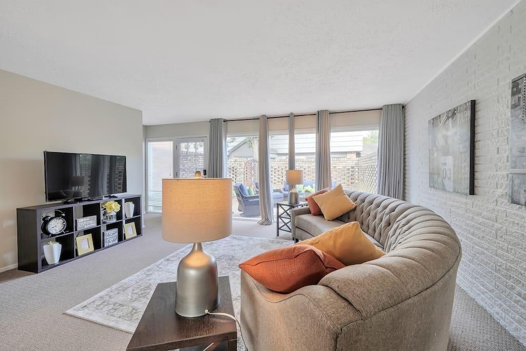 Foto principal - 4723 Merwin St