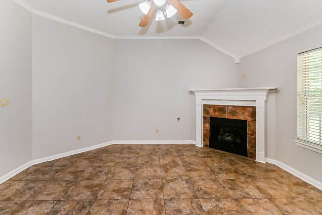 Foto del edificio - 4258 Ravenwood Dr N