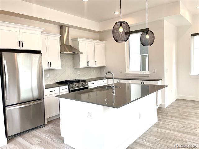 Foto principal - 3460 S Corona St