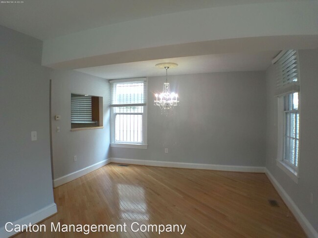 Building Photo - 1 br, 1.5 bath House - 14 E. Mount Vernon ...