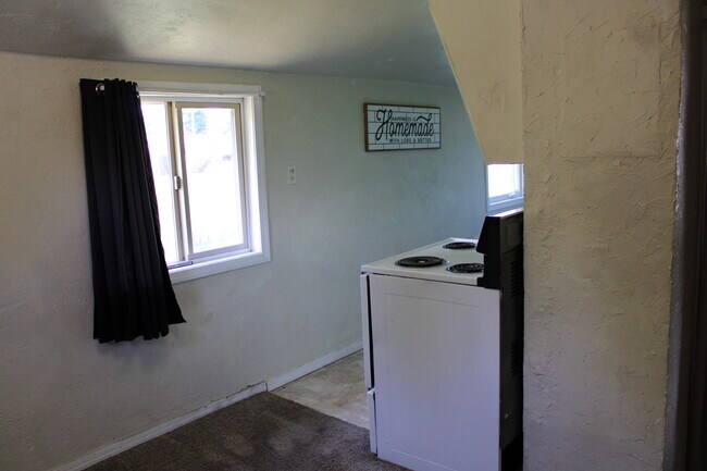 Foto del edificio - 1320 1/2 Springwater Ave