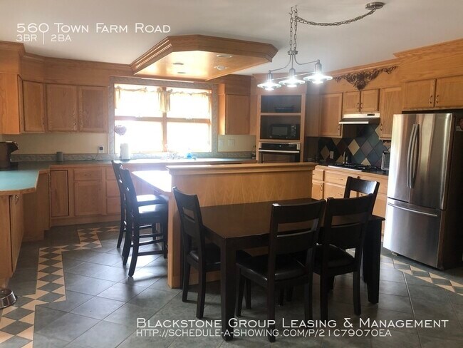 Foto del edificio - 560 Town Farm Road