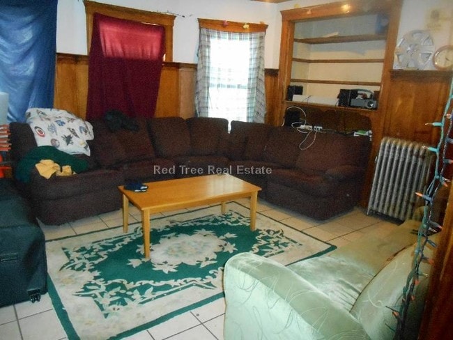 Photo - 39 Long Ave Apartments