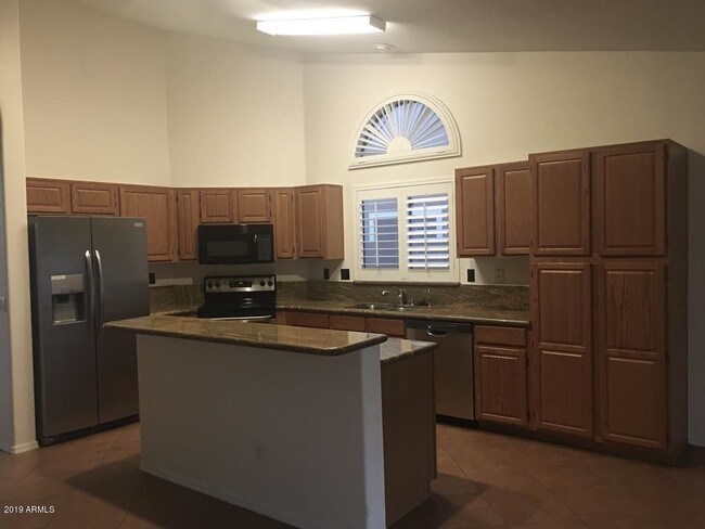 Foto del edificio - 844 N Granite St