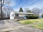 Foto principal - 866 Warrington Rd
