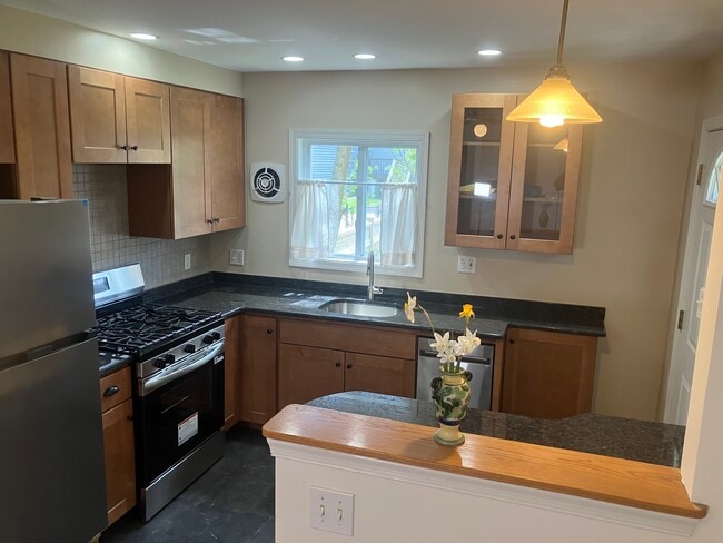 Foto del edificio - 430 E Franklin St