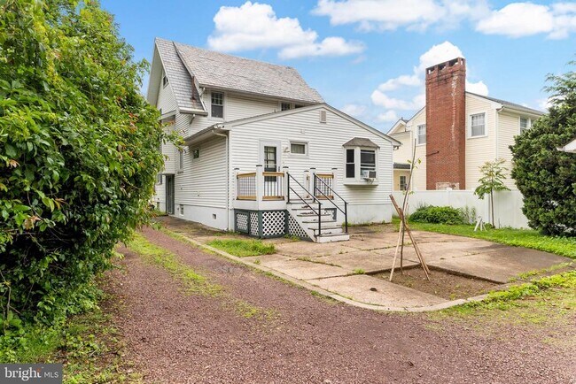Building Photo - 2785 Nottingham Way