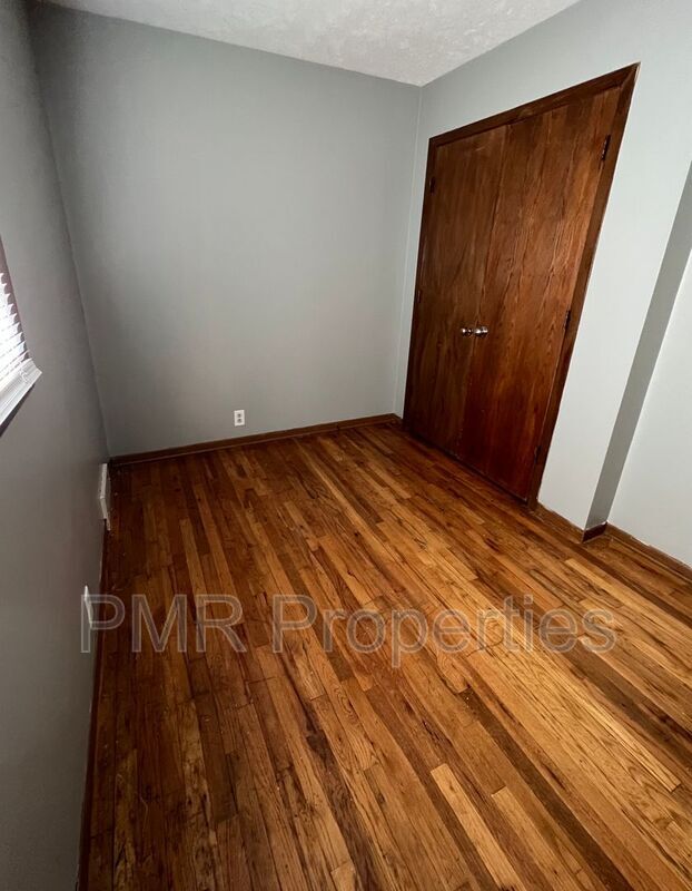 Foto del edificio - 4473 Redman Ave