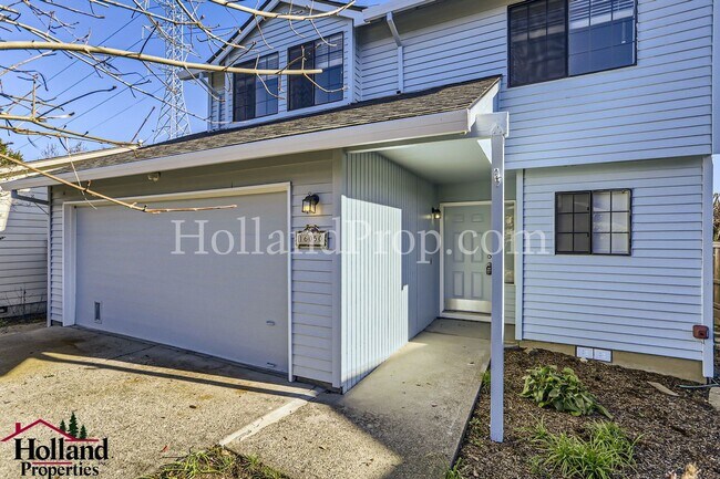 Foto del edificio - 16050 SW Old Oak Dr