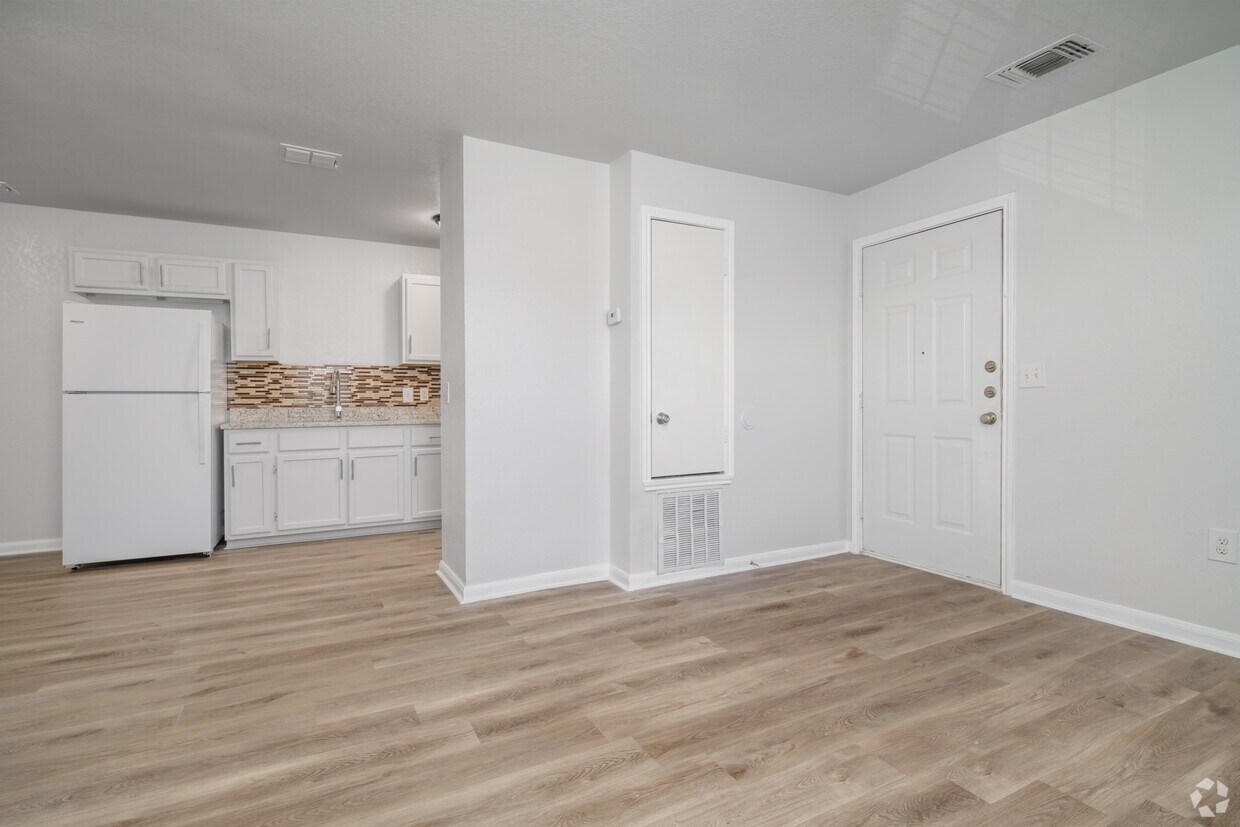 Swaying Oaks Apartments 1302 Pinn Rd San Antonio, TX