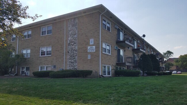 Foto del edificio - 580 N Mill Rd