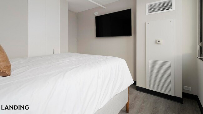 Foto del edificio - 1922 W Ogden Ave