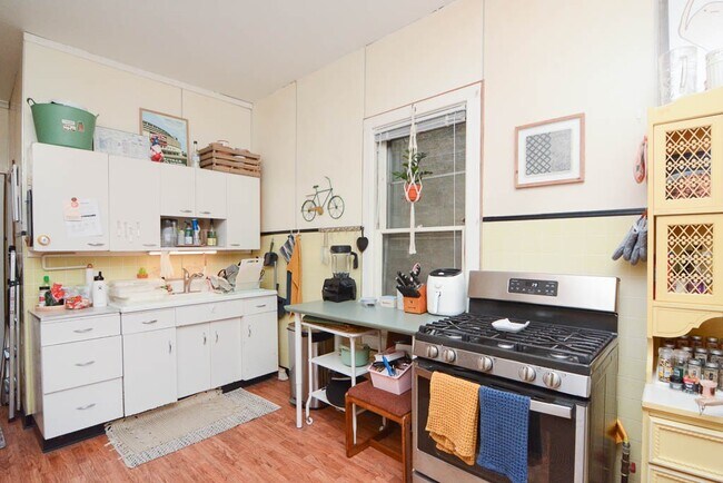 Foto del edificio - 3426 N Lincoln Ave
