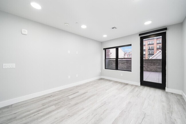 Foto del edificio - 187 Culver Ave