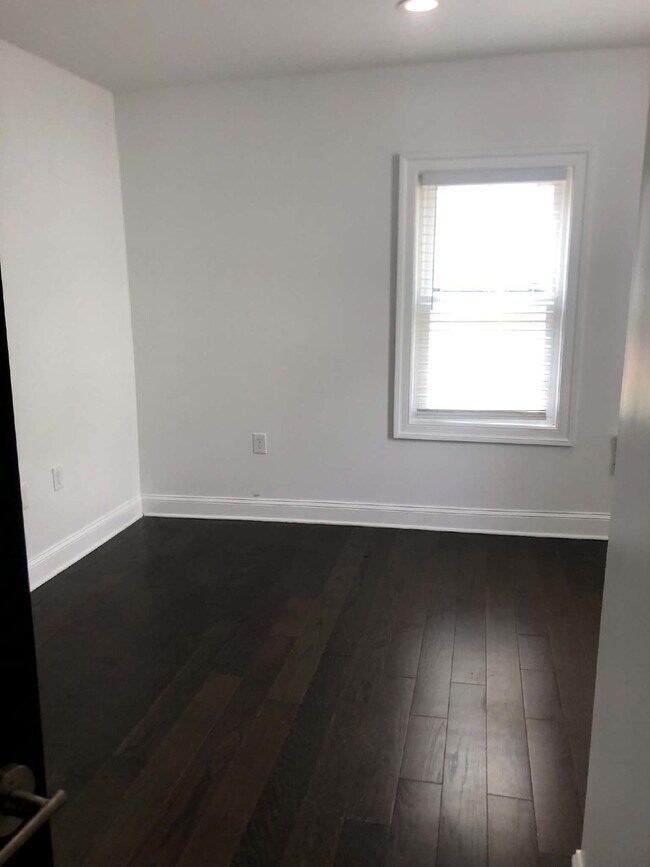 Foto del edificio - Newly Renovated 3BR/2.5BA Home in NE DC – Move-In Ready!