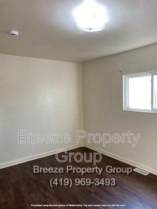 Building Photo - 1531 Freedom St