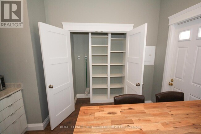 Photo du bâtiment - 19 Peter St S