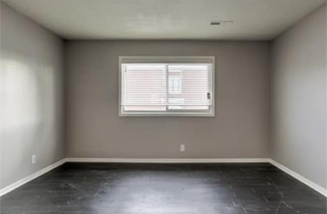 Building Photo - 1412 N 45th St