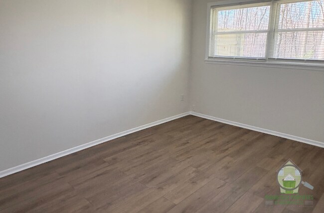 Foto del edificio - 2610 State Park Rd