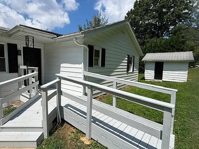 Foto del edificio - 5315 Knoxville Hwy