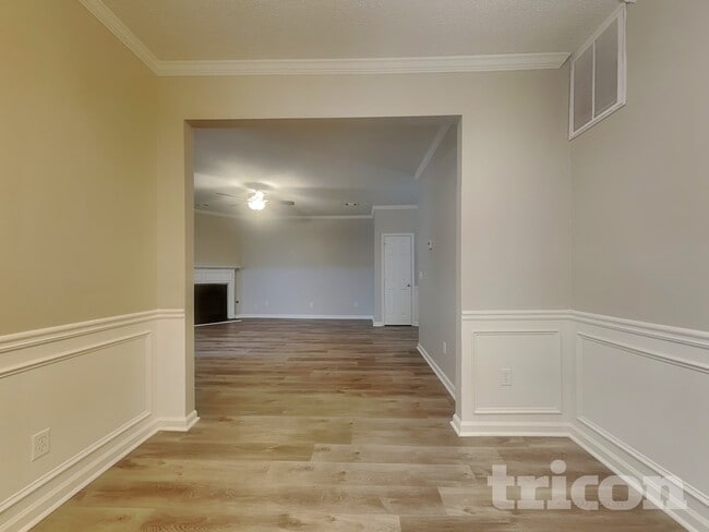 Building Photo - 222 Southwind Ln