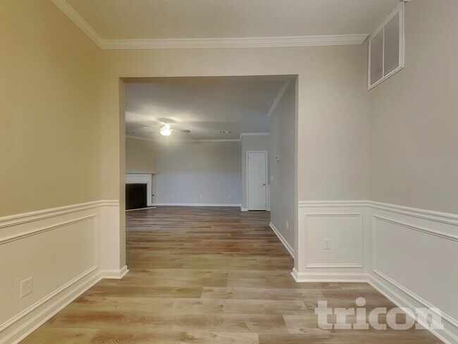 Foto del edificio - 222 Southwind Ln