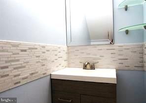 Building Photo - 1095 Corbridge Ct