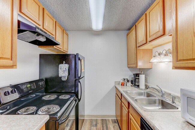 Building Photo - Hampden Village Apartments