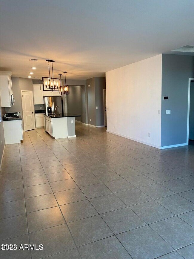 Building Photo - 14228 W Surrey Dr