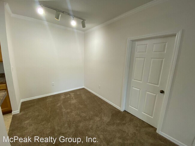 Building Photo - 2 br, 2 bath House - 2402 Courtney Meadows...