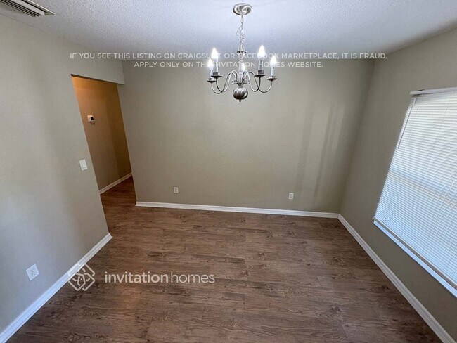 Building Photo - 25516 Tevesine Ct