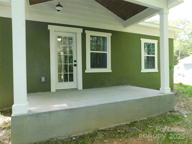 Building Photo - 809 Marve St