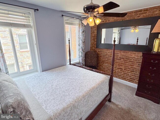 Foto del edificio - 3403 Harmony Ct