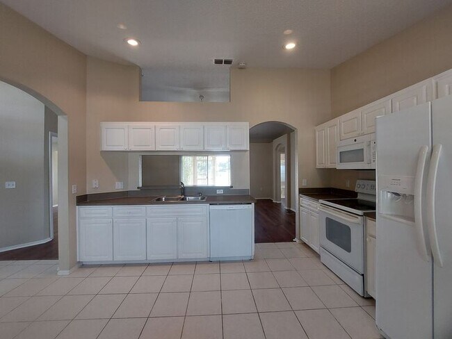 Building Photo - 104 Oak Run Dr