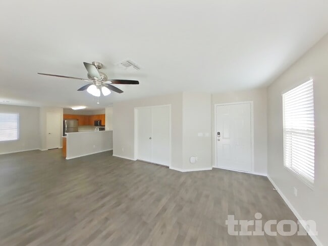 Building Photo - 11445 W Cambridge Ave