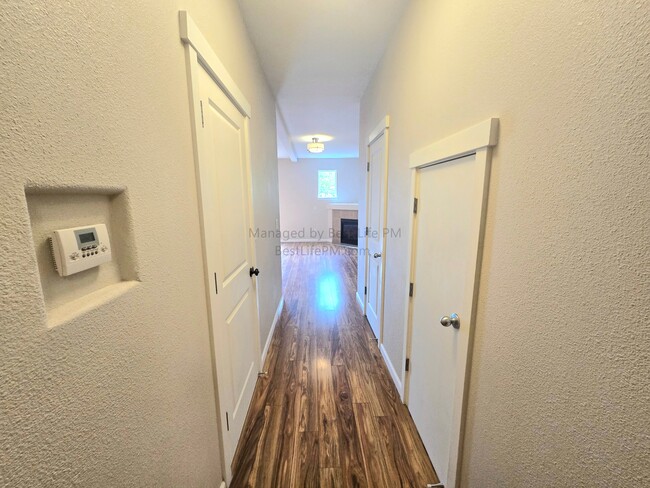 Photo - 17923 SW Niks Dr House
